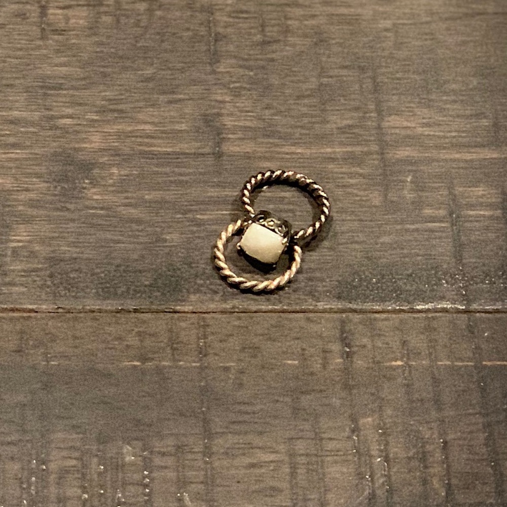 TRADE***Pandora set includes both rings